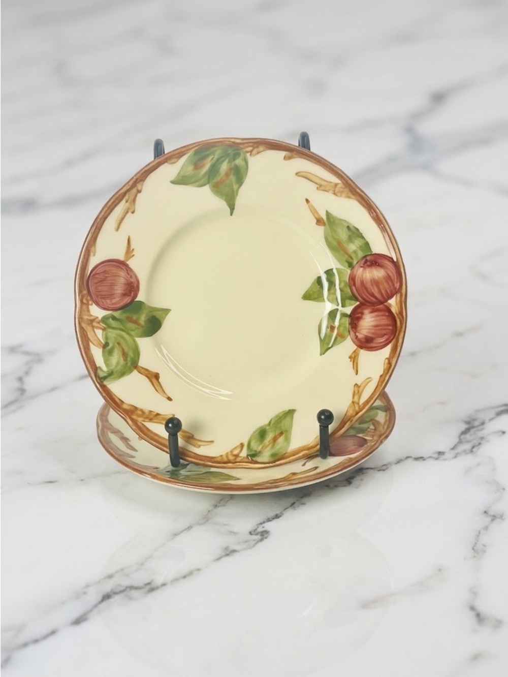 Vintage Franciscan Apple 2 Bread and Butter Plates 6 1/4